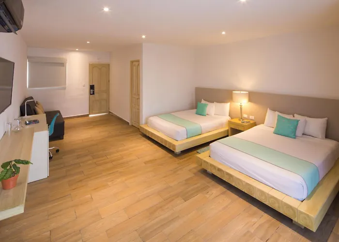Hotel Ojo De Agua 3*